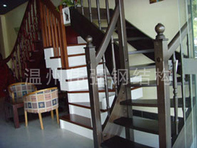 鋼結(jié)構(gòu)樓梯